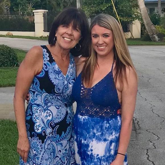 Meet your Posher, Shirley - Picture 1 of 1